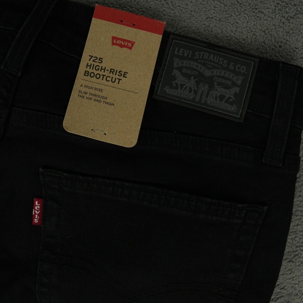 Levi's 725 High-Rise Bootcut Jeans Women 31x30 Fits (31x29) Black Slim Fit Denim